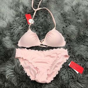 Gossip | Women’s Scallop Bikini | Light Pink